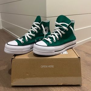 Platform High Top Green Converse size: 7